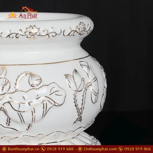bat huong gom trang hoa sen vien vang dt62500006