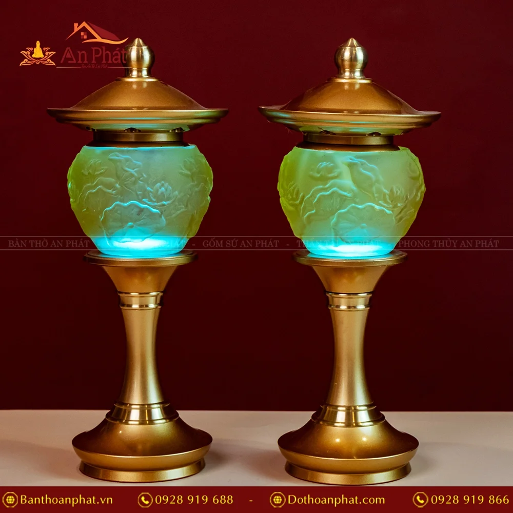 Đèn thờ điện lưu ly tròn có mái trụ hợp kim DTD1380 30 Đèn thờ bằng điện lưu ly có mái cao cấp - Màu vàng khi thắp sáng