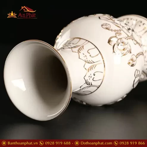 lo hoa gom trang hoa sen vien vang dt63100010