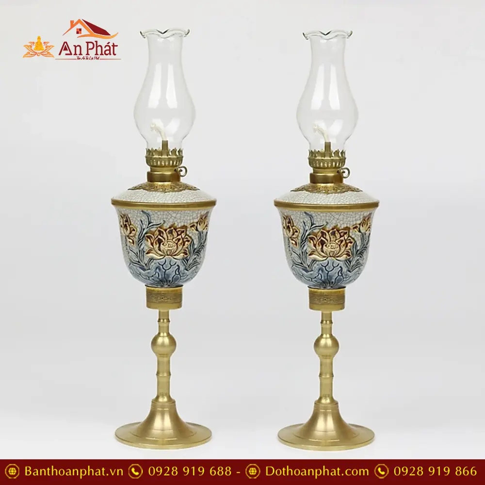 Đèn Thờ Dầu Chân Đồng Men Rạn Đắp Nổi Bát Tràng DT765 13 Đèn Thờ Dầu Chân Đồng Men Rạn Đắp Nổi Bát Tràng DT765