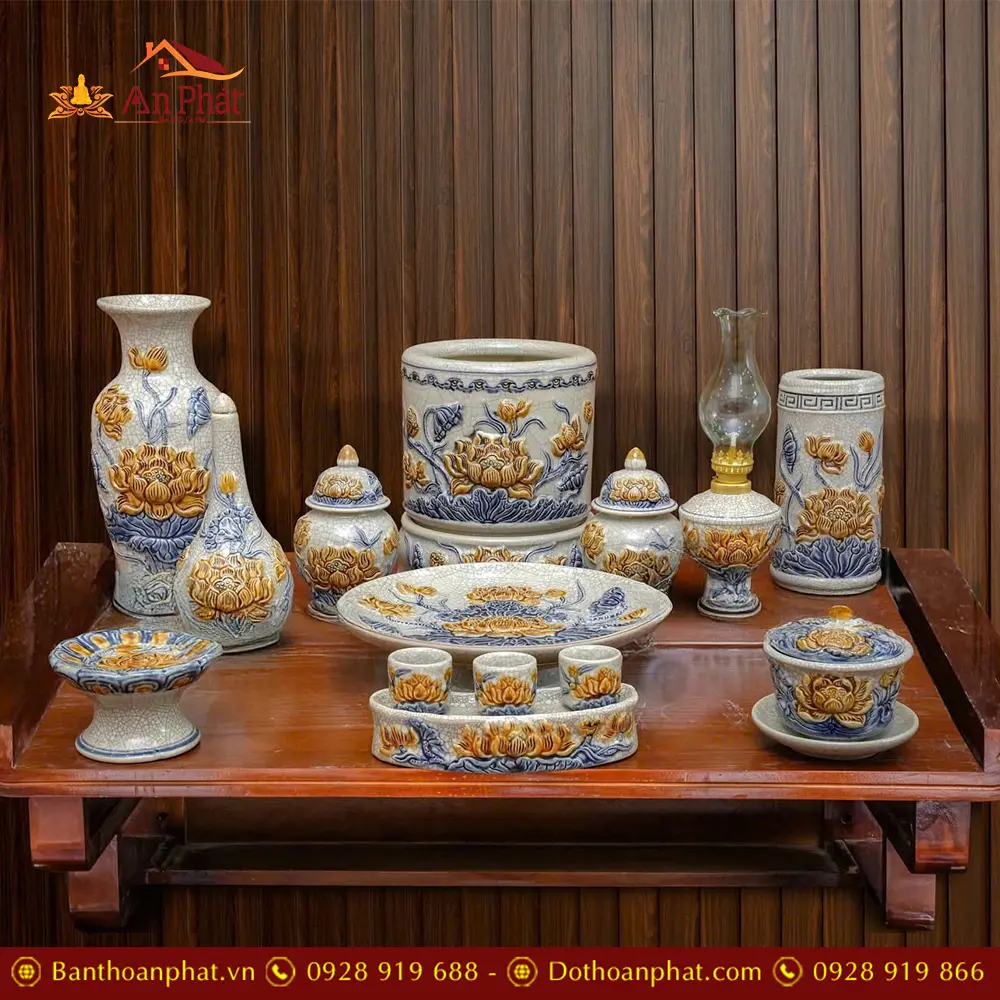 Bộ Đồ Thờ Hoa Sen Bát Tràng Men Rạn Đắp Nổi BDT129 3 Bộ Đồ Thờ Hoa Sen Bát Tràng Men Rạn Đắp Nổi BDT129