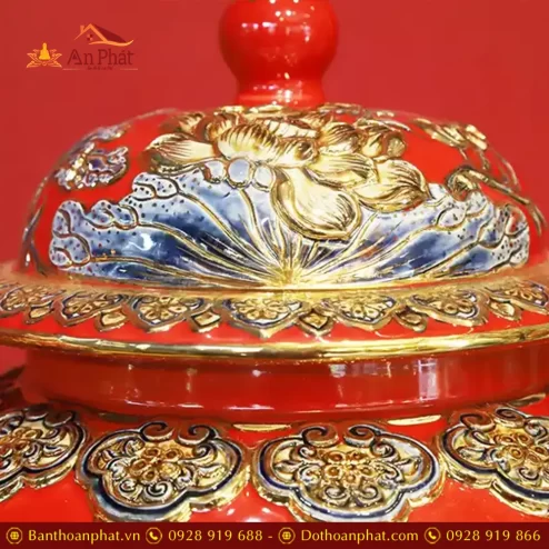 choe phong thuy bat trang mau do dap noi hoa sen ve vang dt97800001