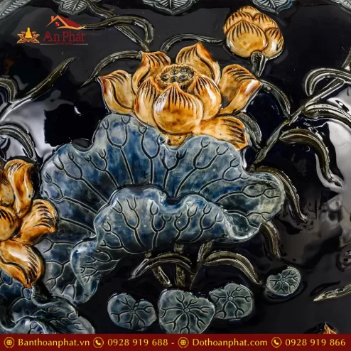 choe tho bat trang xanh coban dap noi hoa sen dt97600005