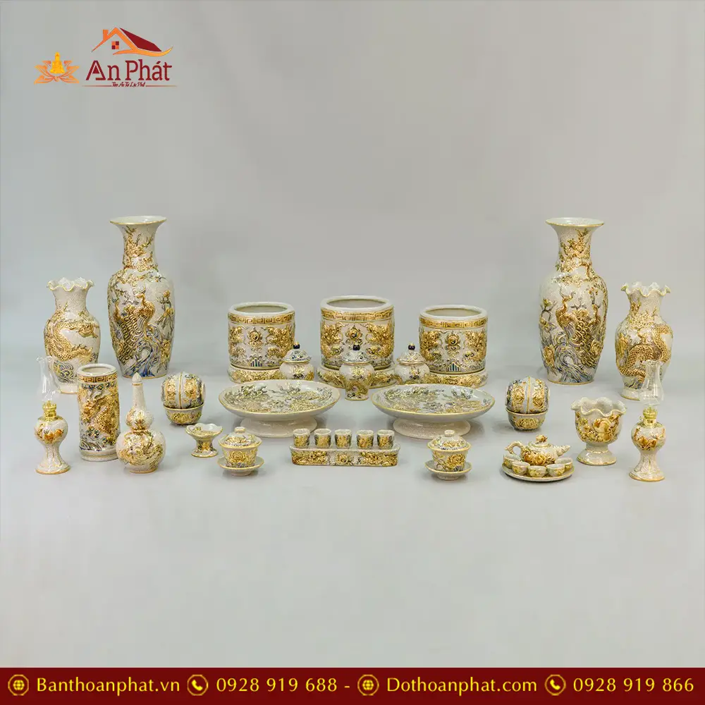 Bộ Đồ Thờ Cao Cấp Vẽ Vàng Men Rạn Đắp Nổi Gốm Sứ Bát Tràng BDT179 1 bo do tho cao cap ve vang men ran dap noi gom su bat trang bdt17900001