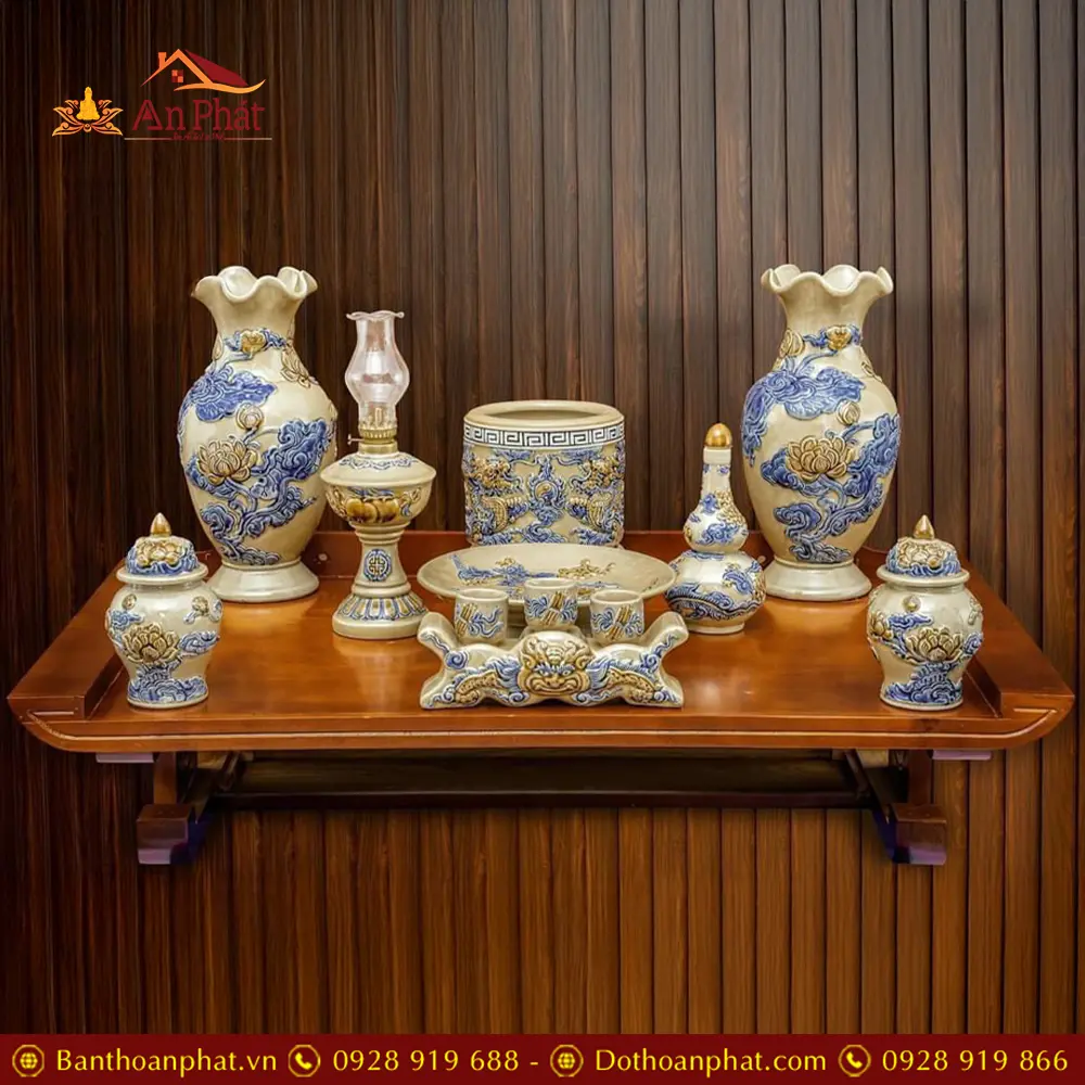 Bộ Đồ Thờ Cho Bàn Thờ Treo Tường Men Hoàng Thổ Đắp Nổi BDT188 1 bo do tho cho ban tho treo tuong men hoang tho dap noi bdt18800002