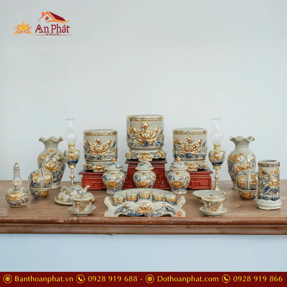 Bộ Đồ Thờ Hoa Sen Vẽ Vàng Cao Cấp Gốm Sứ Bát Tràng BDT180 1 bo do tho hoa sen ve vang cao cap gom su bat trang bdt18000002