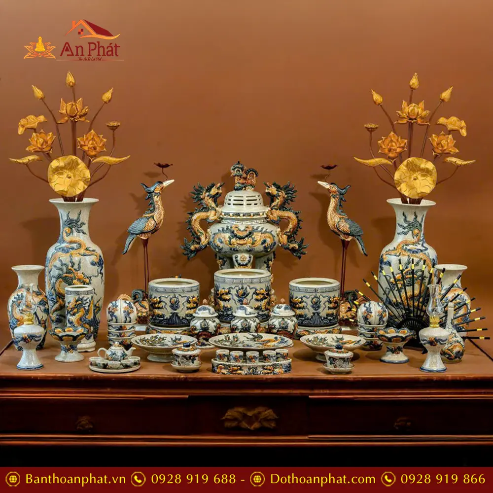 Bộ Đồ Thờ Từ Đường Đầy Đủ Gốm Sứ Bát Tràng Men Rạn Đắp Nổi BDT175 3 Bộ Đồ Thờ Từ Đường Đầy Đủ Gốm Sứ Bát Tràng Men Rạn Đắp Nổi BDT175