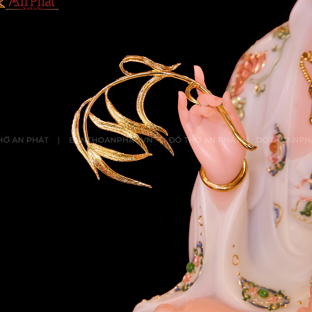 Tuong Tay Phuong Tam Thanh Toa Dai Sen Trang Ve Gam T2310 6 1