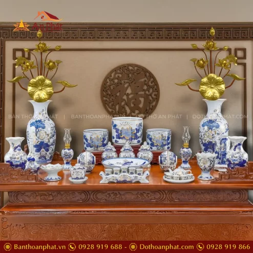 Bộ Đồ Thờ Gia Tiên Bát Hương Hoa Sen Men Lam Vẽ Vàng BDT11926