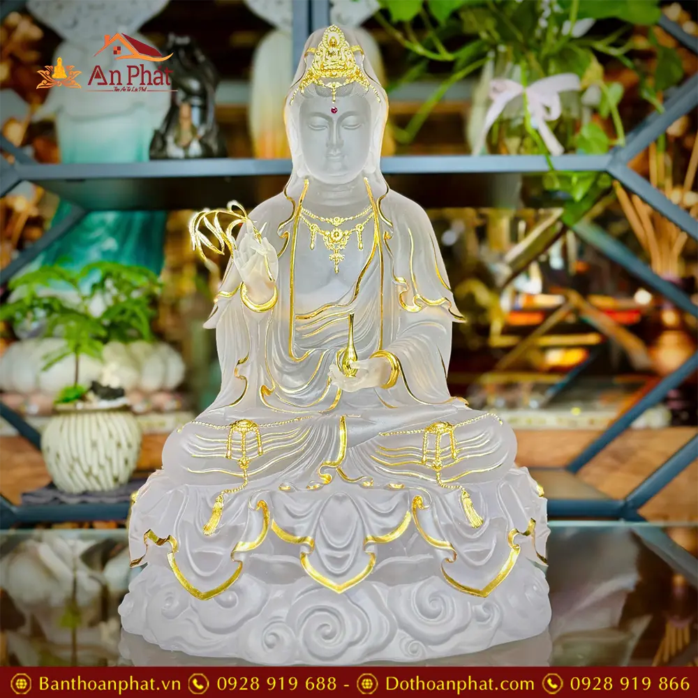 Tượng Quan Âm Bồ Tát Lưu Ly Trắng Ngồi Mây Viền Vàng Cao Cấp T2589 17 Tượng Quan Âm Bồ Tát Lưu Ly Trắng Ngồi Mây Viền Vàng Cao Cấp T2589