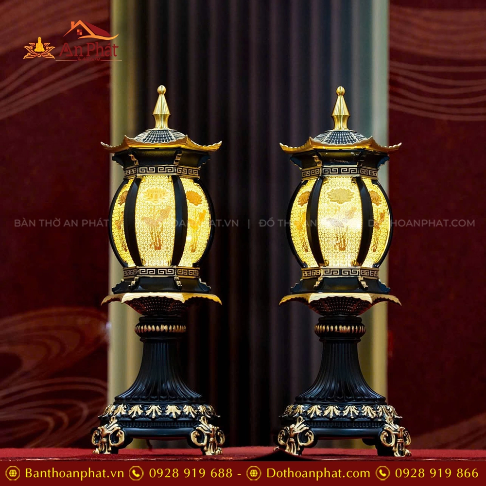 Đèn thờ Liên hoa cổ tự bằng đồng DTD1509