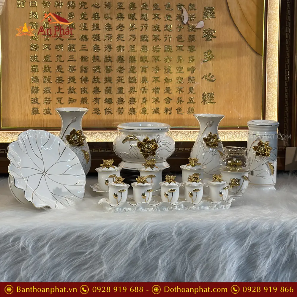 Bộ Đồ Thờ Bạch Ngọc Hoa Sen Dát Vàng Nhập Khẩu BDT012