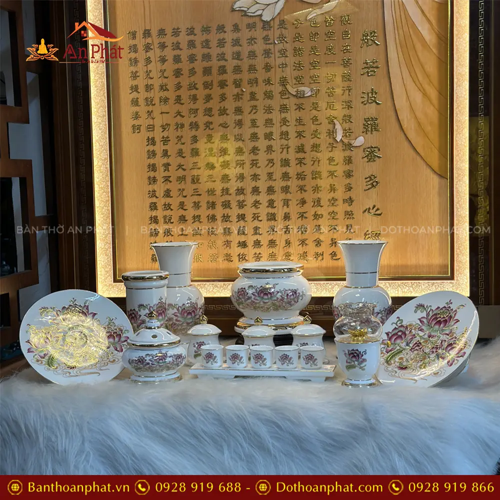 Bộ Đồ Thờ Sứ Tam Bảo Trắng Nhập Khẩu Đẹp BDT019 8 Bộ Đồ Thờ Sứ Tam Bảo Trắng Nhập Khẩu Đẹp BDT019