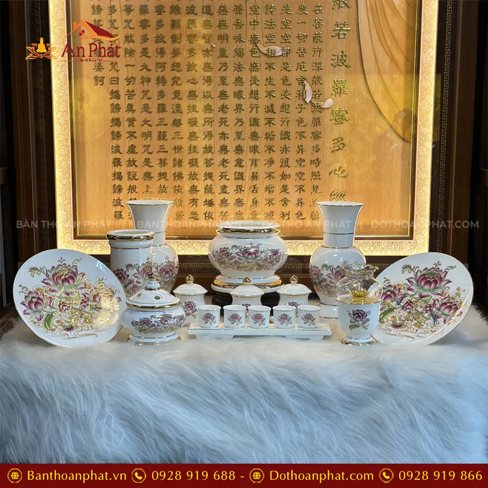 Bộ Đồ Thờ Sứ Tam Bảo Trắng Nhập Khẩu Đẹp BDT019 7 Bộ Đồ Thờ Sứ Tam Bảo Trắng Nhập Khẩu Đẹp BDT019