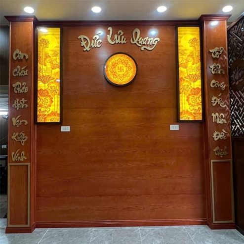 Vách Ốp Bàn Thờ Đẹp Hiện Đại VN-4355